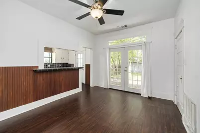 304 W 35th Street, Austin, TX 78705 - Photo 4