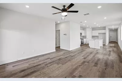 138 Hornet Street, Elgin, TX 78621 - Photo 6