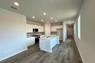 138 Hornet St, Elgin, TX 78621 - Photo 4