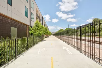 1800 E 4th Street #205, Austin, TX 78702 - Photo 28
