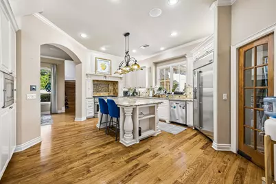 8403 Horseshoe Ledge, Austin, TX 78730 - Photo 4