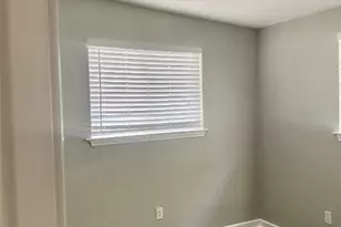 400 Swanee Dr Unit A Dr, Austin, TX 78752 - Photo 4