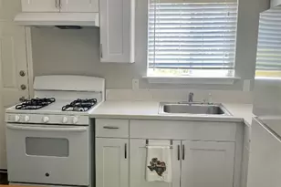 400 Swanee Dr Unit A Dr, Austin, TX 78752 - Photo 2