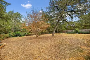 127 S Pohakea Dr, Bastrop, TX 78602 - Photo 18