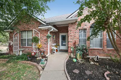 127 S Pohakea Drive, Bastrop, TX 78602 - Photo 2