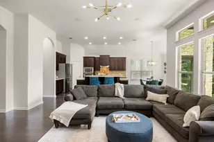 311 Grafton Ln, Austin, TX 78737 - Photo 4
