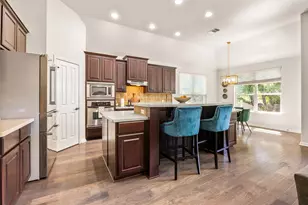 311 Grafton Ln, Austin, TX 78737 - Photo 6