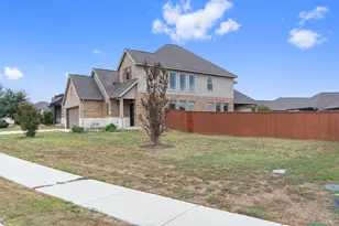 224 Rosebush Dr, Liberty Hill, TX 78642 - Photo 2