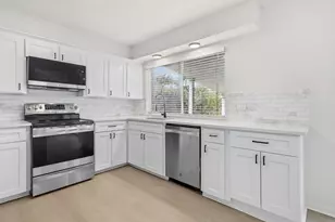 2204 Toro Canyon Rd, Austin, TX 78746 - Photo 12