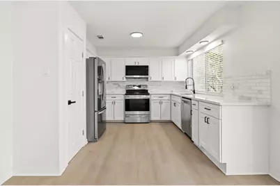 2204 Toro Canyon Road, Austin, TX 78746 - Photo 10