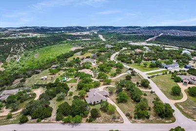 19620 Single Peak Cove, Spicewood, TX 78669 - Photo 36