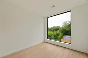 2209 S 1st St, Austin, TX 78704 - Photo 14