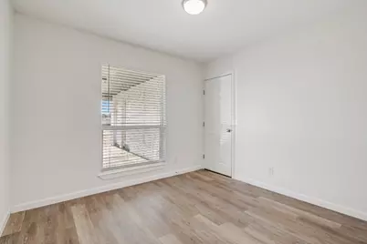 6204 Lotus Lane, Austin, TX 78721 - Photo 34