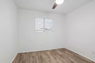 6803 Woodhue Dr, Austin, TX 78745 - Photo 8
