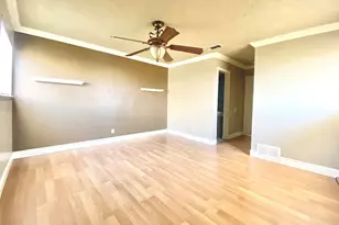 8602 Colonial Dr, Austin, TX 78758 - Photo 8