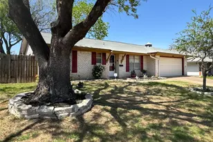 8602 Colonial Dr, Austin, TX 78758 - Photo 2