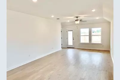126 Shackleton Drive, Kyle, TX 78640 - Photo 2