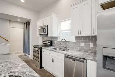 811 Gunter Street #B, Austin, TX 78702 - Photo 8