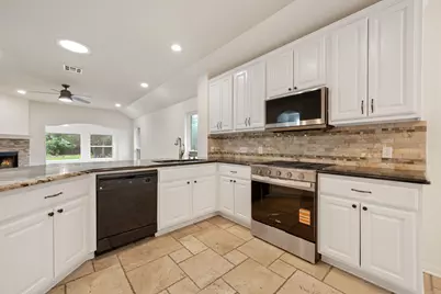 8113 Campeche Bay Place, Round Rock, TX 78681 - Photo 12