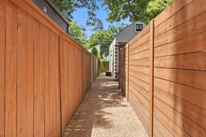 2519 E 4th Street #2, Austin, TX 78702 - Photo 2