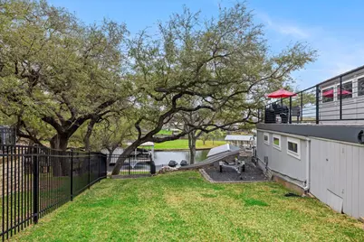 205 Beaver Circle, Horseshoe Bay, TX 78657 - Photo 12