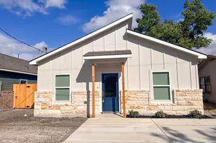 817 5th St, Lockhart, TX 78644 - Photo 1