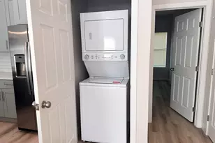 817 5th St, Lockhart, TX 78644 - Photo 8