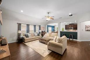 18404 DeLeon Bayou Ln, Austin, TX 78738 - Photo 2