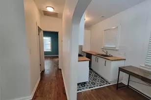 306 W 42nd St, Austin, TX 78751 - Photo 10