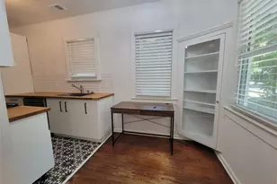 306 W 42nd St, Austin, TX 78751 - Photo 12