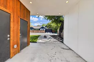 1205 W 49 1/2 St, Austin, TX 78756 - Photo 32