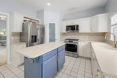 8106 Miller Falls Drive, Round Rock, TX 78681 - Photo 10