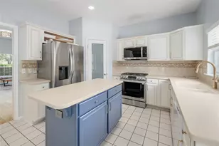 8106 Miller Falls Dr, Round Rock, TX 78681 - Photo 10
