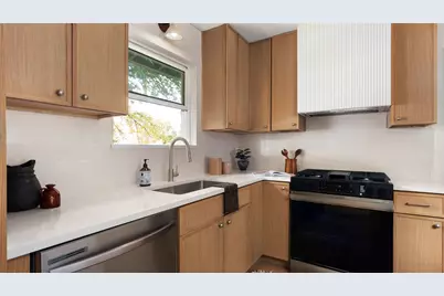 5504 Mapleleaf Drive, Austin, TX 78723 - Photo 12