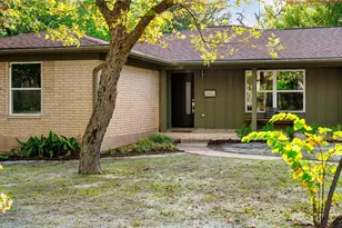 5504 Mapleleaf Dr, Austin, TX 78723 - Photo 6