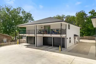 313 Mill St, San Marcos, TX 78666 - Photo 2