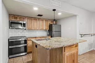 24 Marina Cir, Wimberley, TX 78676 - Photo 4