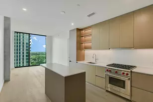 610 Davis St, Austin, TX 78701 - Photo 1