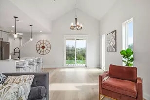 6313 Bristol Cir, Austin, TX 78723 - Photo 6