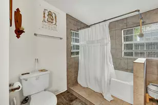 223 N Bishop St, San Marcos, TX 78666 - Photo 36