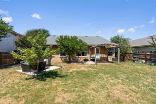 303 Almquist St, Hutto, TX 78634 - Photo 22
