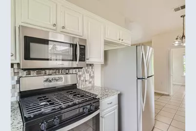 6102 Reicher Drive, Austin, TX 78723 - Photo 10