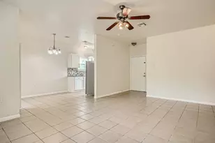 6102 Reicher Dr, Austin, TX 78723 - Photo 6