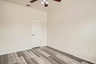 6102 Reicher Dr, Austin, TX 78723 - Photo 20