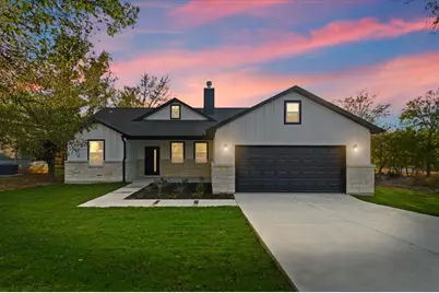 105 E Keomuku Lane, Bastrop, TX 78602 - Photo 1