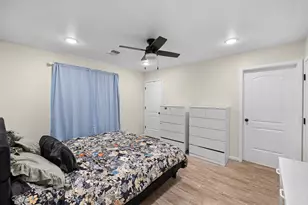 312 Holcombe Dr, Lexington, TX 78947 - Photo 12