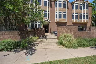 2802 Nueces St, Austin, TX 78705 - Photo 2