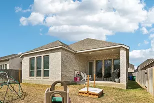 131 Ironbark Bnd, Bastrop, TX 78602 - Photo 38