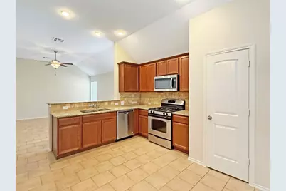 437 Travertine Trail, Buda, TX 78610 - Photo 8