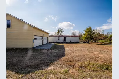 119 E Clearview Cemetery Road, Bastrop, TX 78602 - Photo 10
